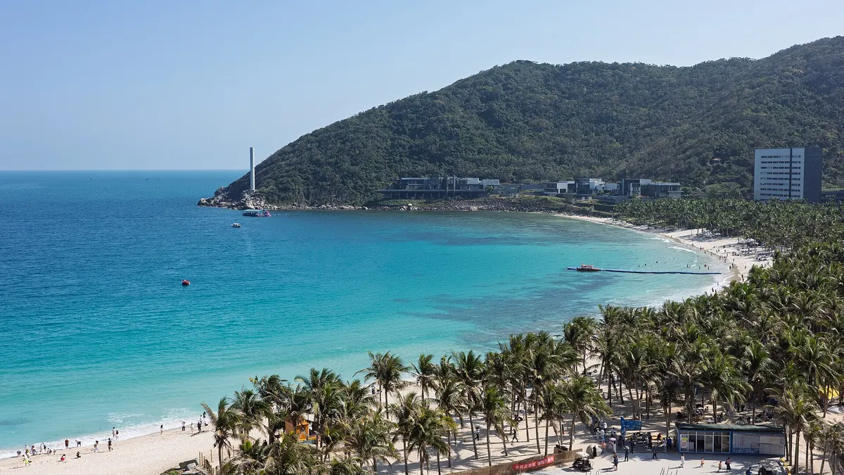 A bay on the coast road near Sanya